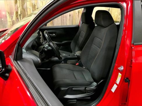 Used 2025 Honda HR-V Sport image 8