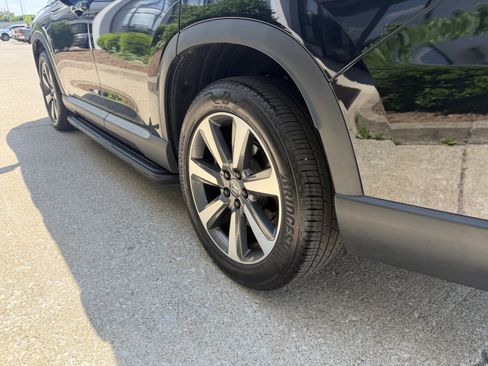 Used 2023 Honda Pilot Elite image 15