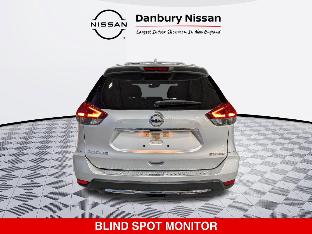 Used 2019 Nissan Rogue SV w/ Premium Package AWD/4WD image 4