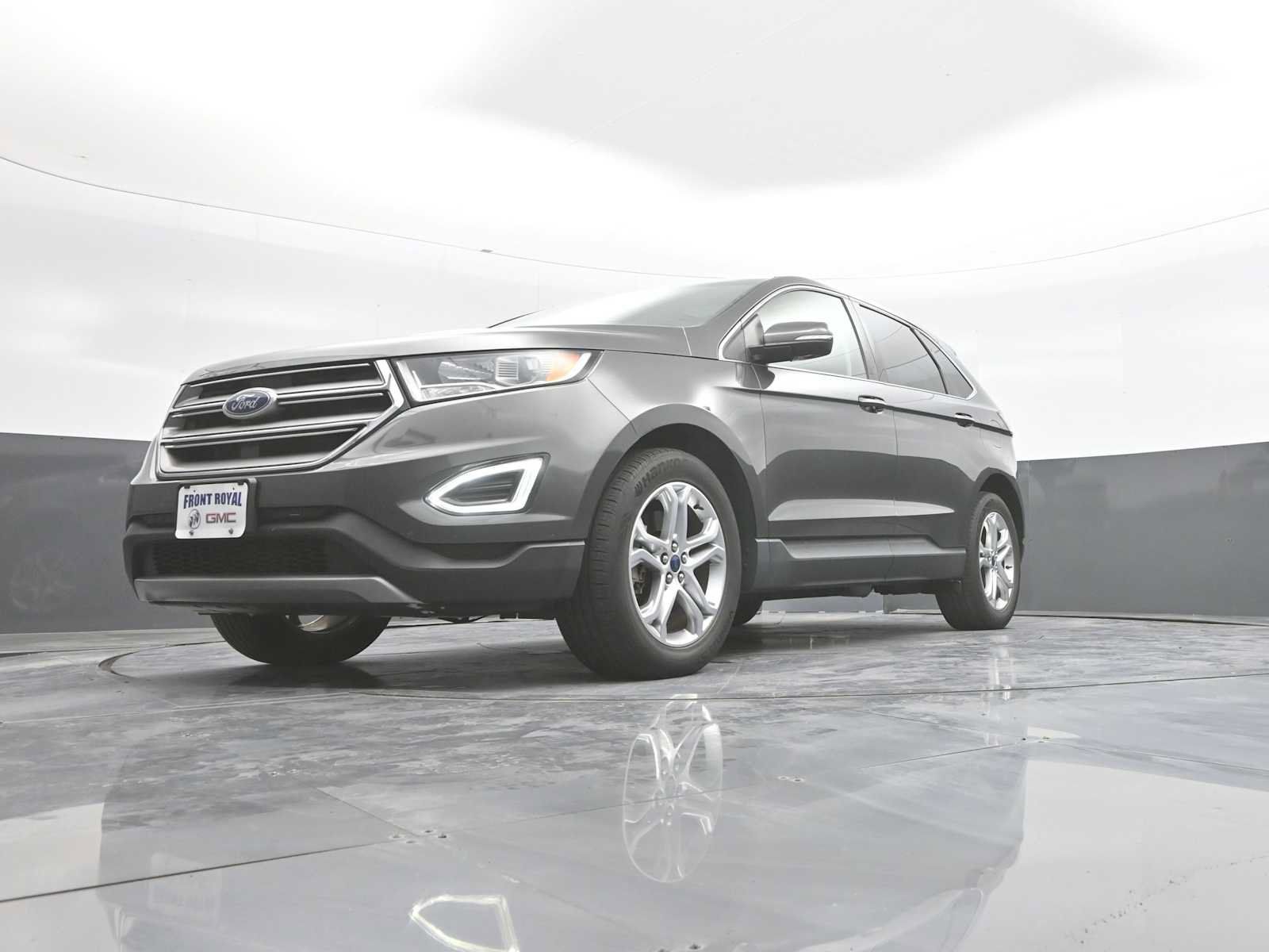 Used 2018 Ford Edge Titanium w/ Equipment Group 301A AWD/4WD image 44