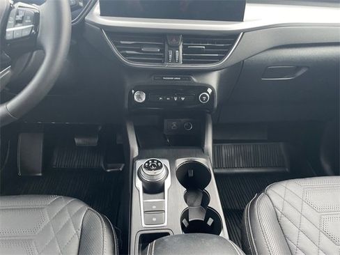 Used 2023 Ford Escape SE w/ PHEV Premium Package image 11