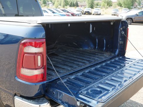 Used 2022 RAM 1500 Big Horn AWD/4WD image 18