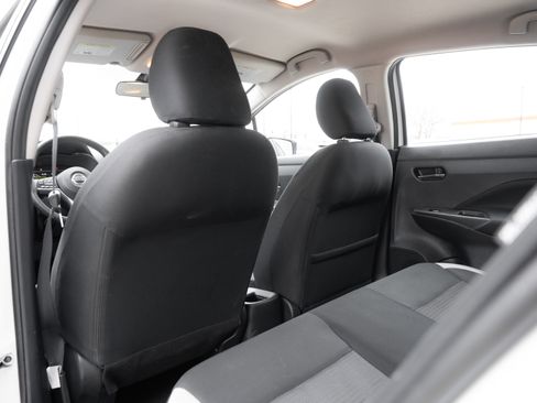 Used 2021 Nissan Versa SV image 23