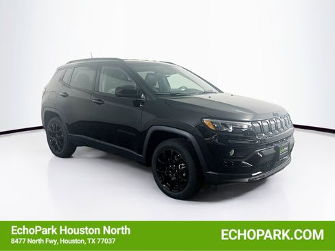 Used 2022 Jeep Compass Altitude image 1