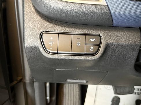 Used 2023 Kia Seltos S AWD/4WD image 18
