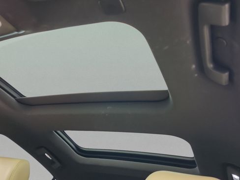 Used 2020 Cadillac CT5 Luxury w/ Sun And Sound Package image 18