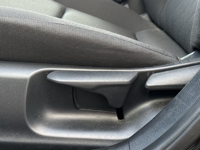 Used 2025 Toyota Corolla LE FWD image 27