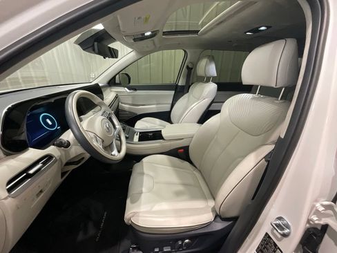 Used 2025 Hyundai Palisade Calligraphy FWD image 9