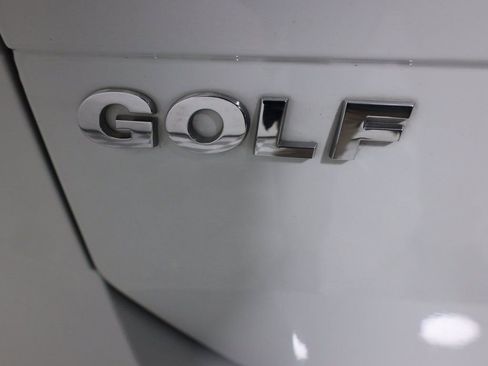 Used 2018 Volkswagen Golf S image 51