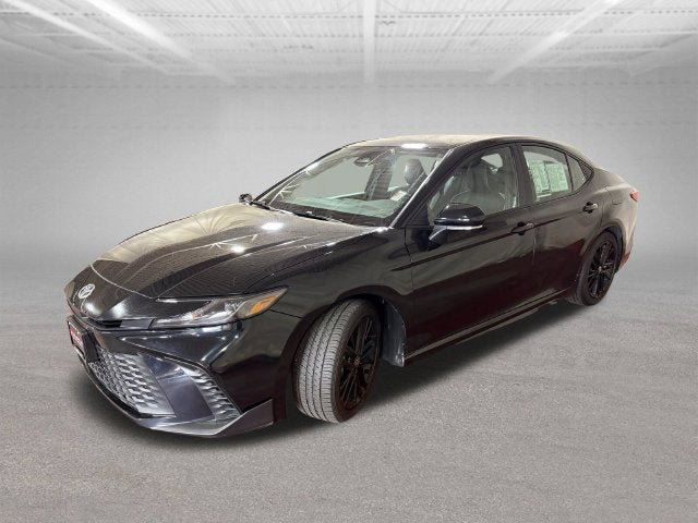 Used 2025 Toyota Camry SE FWD image 4