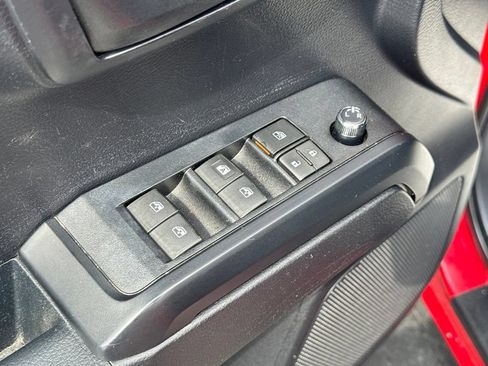 Used 2018 Toyota Tacoma SR w/ SR Convenience Package AWD/4WD image 37