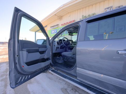 Used 2023 Ford F150 XLT w/ XTR Package image 23