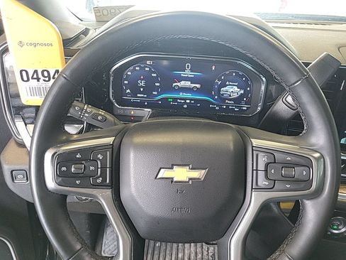 Used 2024 Chevrolet Silverado 1500 LT AWD/4WD image 11
