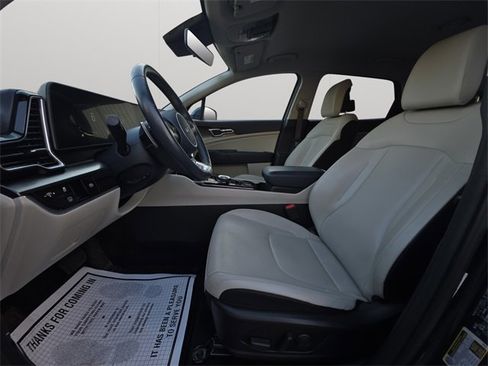 Used 2023 Kia Sportage EX image 10
