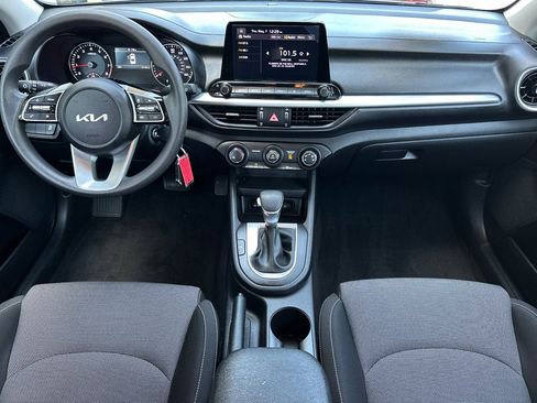 Used 2024 Kia Forte LXS FWD image 13