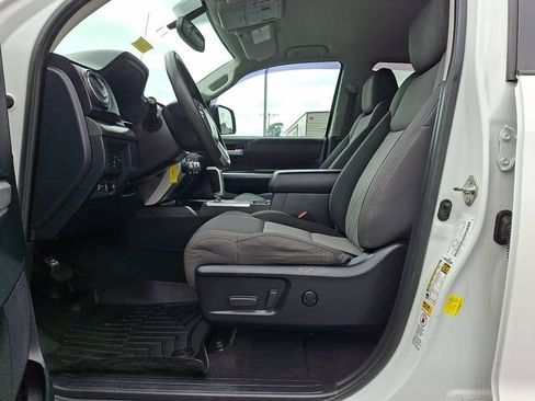 Used 2016 Toyota Tundra SR5 AWD/4WD image 15