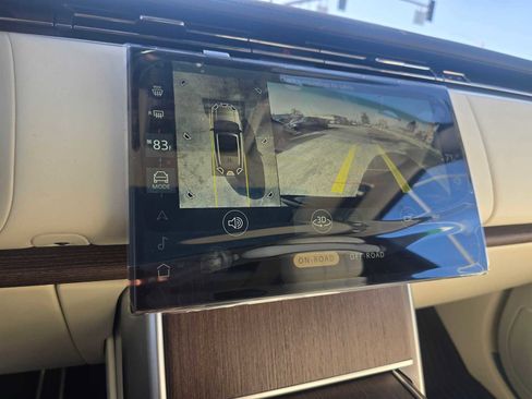 New 2026 Land Rover Range Rover SE image 29