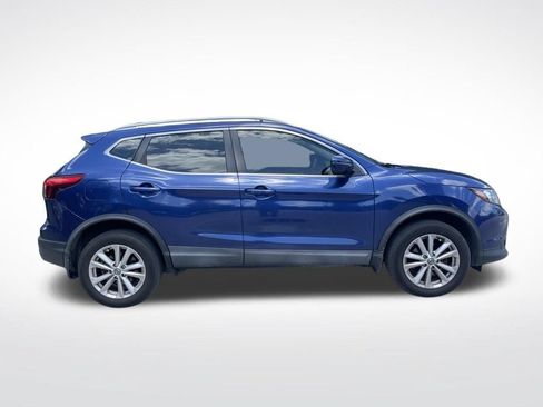 Used 2019 Nissan Rogue Sport SV FWD image 4