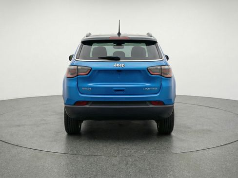 Used 2025 Jeep Compass Limited image 7