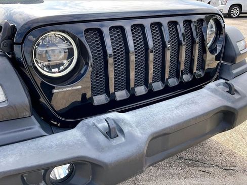 Used 2020 Jeep Wrangler Unlimited Sport image 33