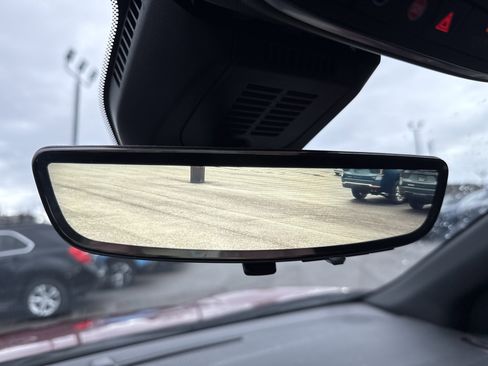 Used 2025 Chevrolet Equinox RS w/ Safety and Technology Package image 25