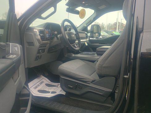 Certified 2022 Ford F150 XLT w/ Equipment Group 302A High image 19