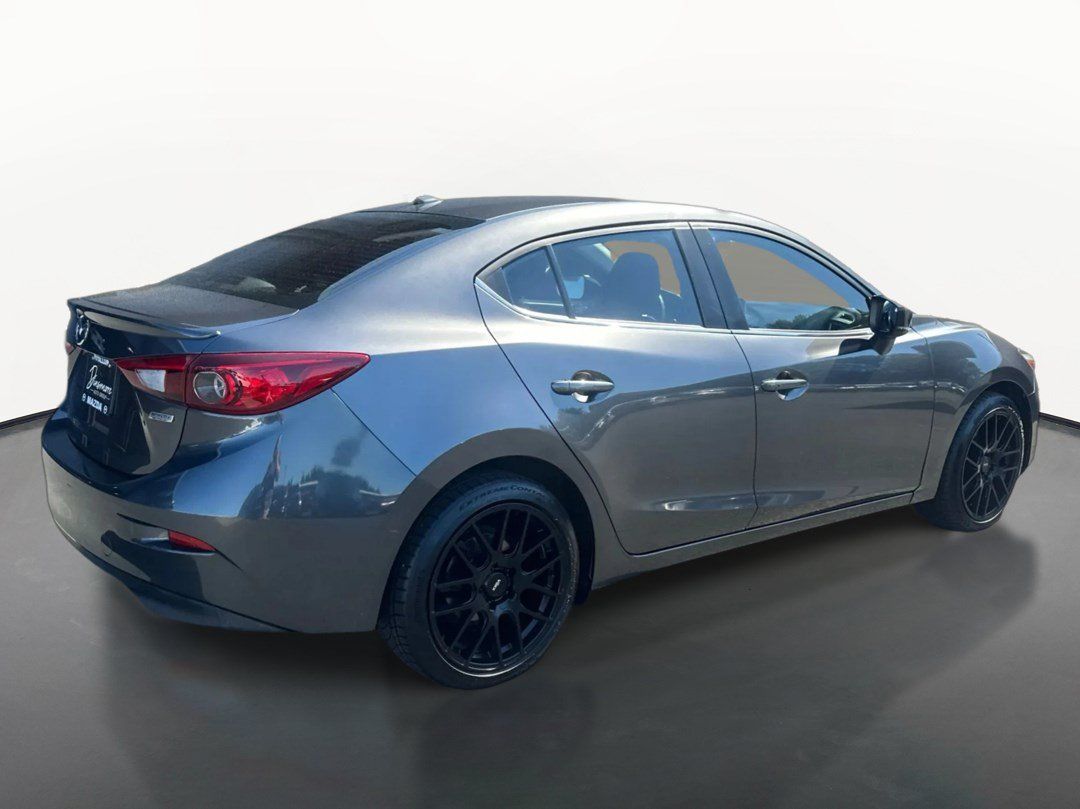 Used 2017 MAZDA MAZDA3 Grand Touring FWD image 3