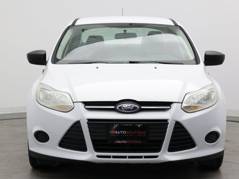 Used 2014 Ford Focus S FWD image 2