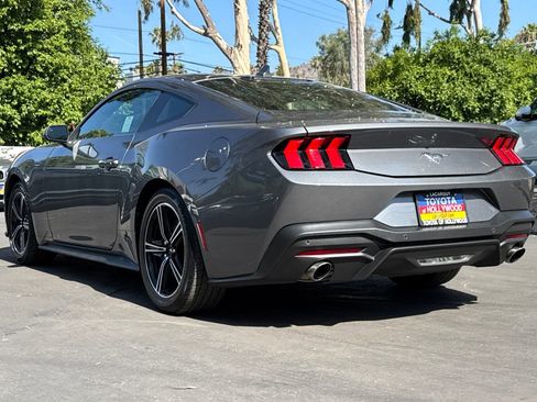 Used 2024 Ford Mustang Coupe RWD image 6