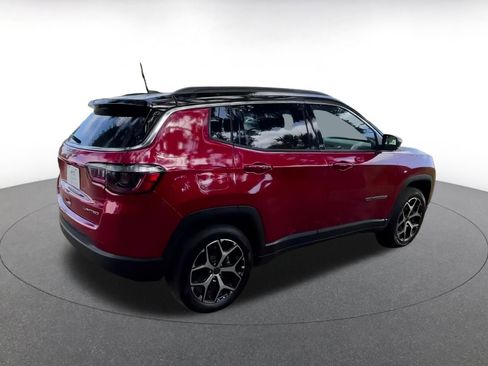 Used 2025 Jeep Compass Limited image 15