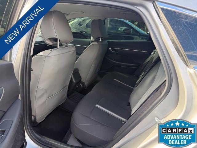 Used 2021 Hyundai Sonata SEL w/ Preferred Accessory Package FWD image 19