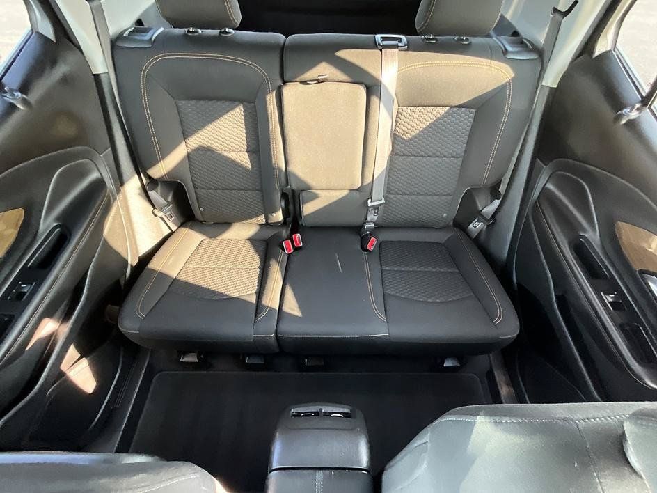 Used 2021 GMC Terrain SLE FWD image 26