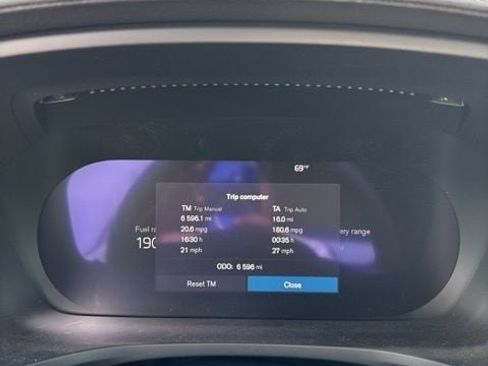 Certified 2025 Volvo V60 T8 Polestar w/ Protection Package Premier image 1