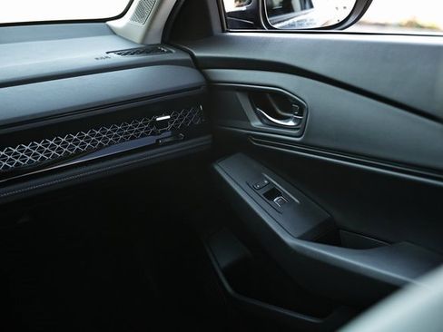 Used 2024 Honda Accord EX-L image 28