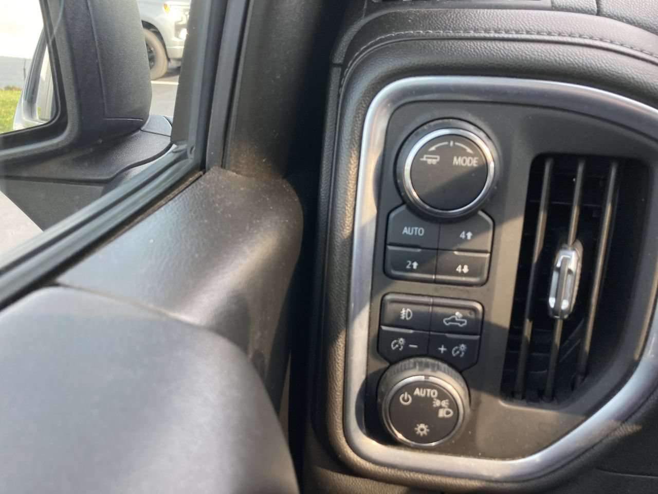 Used 2020 Chevrolet Silverado 1500 RST w/ All-Star Edition AWD/4WD image 14