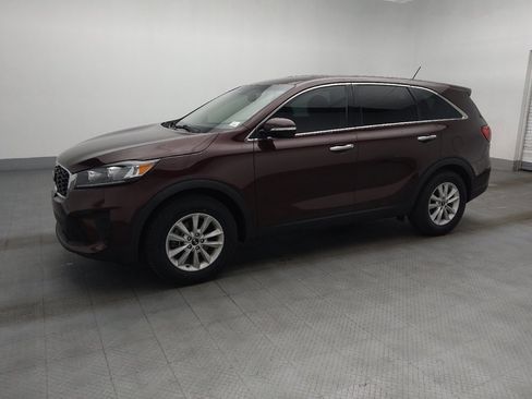 Used 2019 Kia Sorento FWD image 2