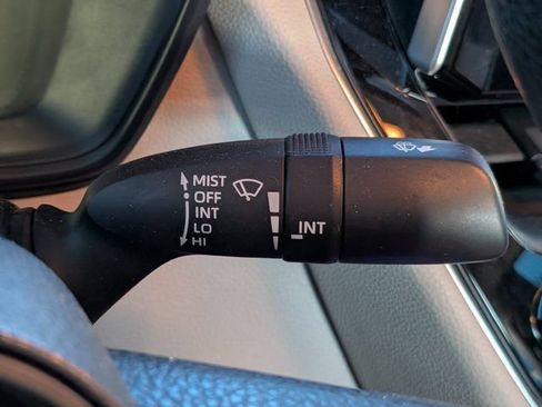 Used 2020 Toyota Corolla LE FWD image 25
