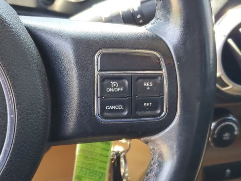 Used 2016 Jeep Wrangler Unlimited Rubicon w/ Max Tow Package AWD/4WD image 14