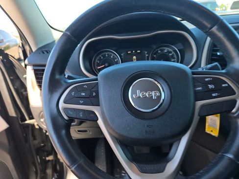 Used 2014 Jeep Cherokee Latitude AWD/4WD image 22