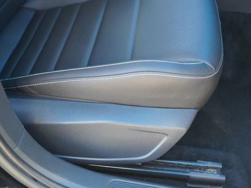 Used 2024 Volkswagen Jetta SE image 21