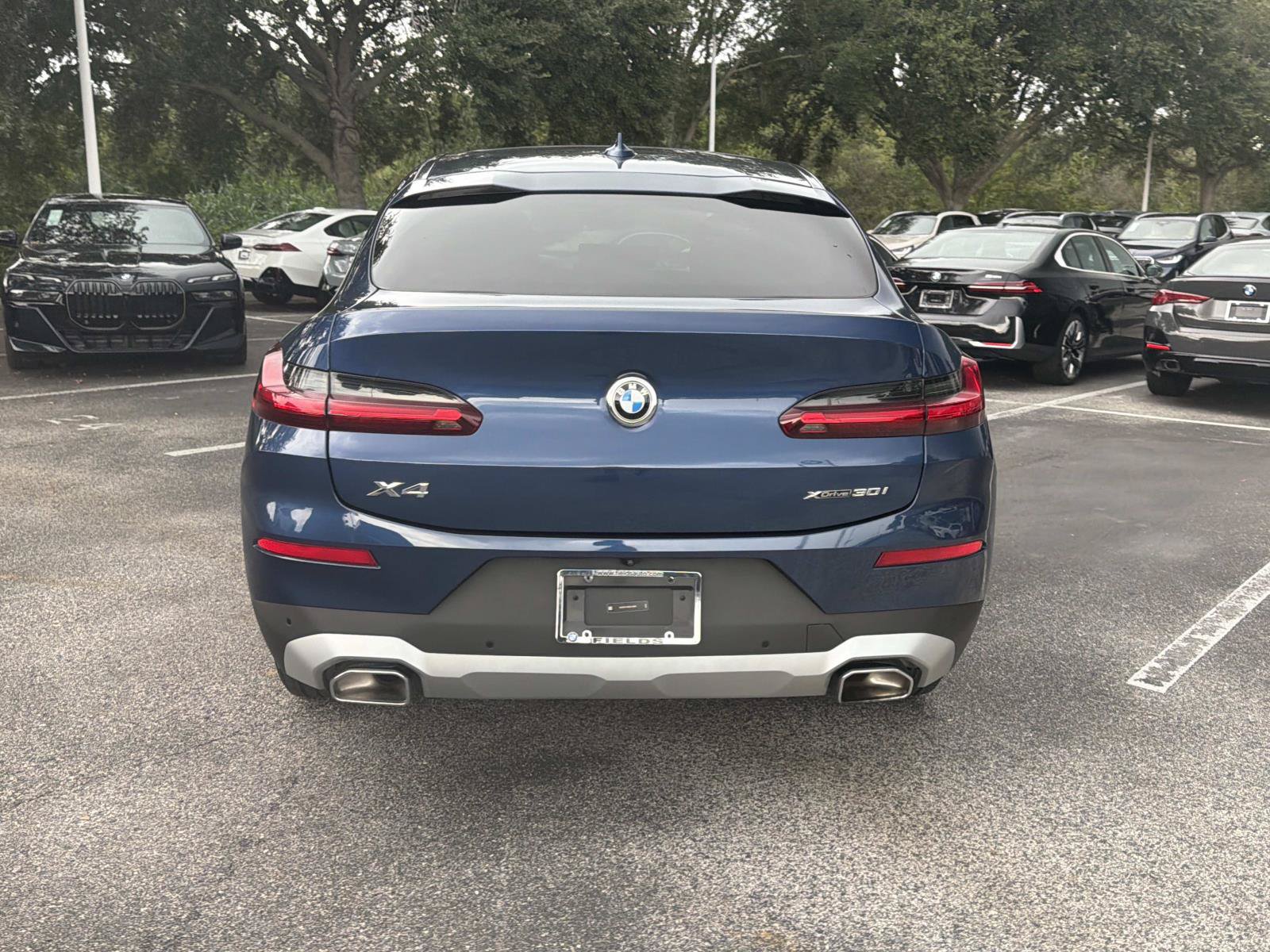 Used 2025 BMW X4 xDrive30i AWD/4WD image 5
