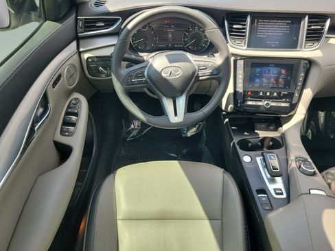 Certified 2023 INFINITI QX50 Luxe FWD image 6