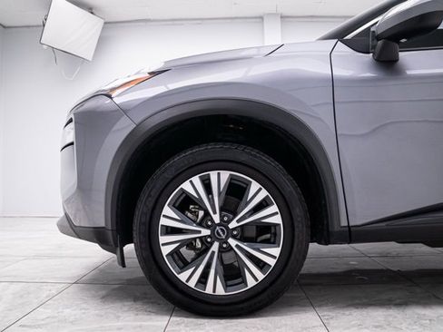 Used 2023 Nissan Rogue SV image 37
