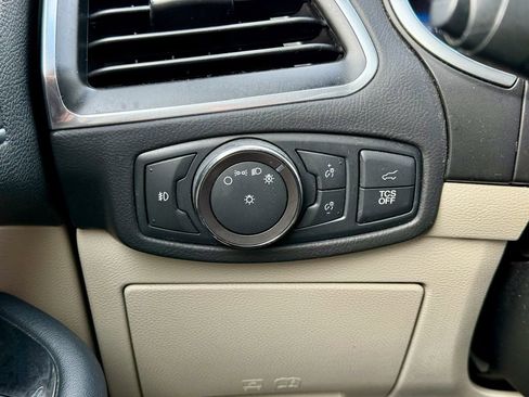 Certified 2019 Ford Edge Titanium w/ Cold Weather Package image 22