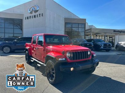 Used 2025 Jeep Gladiator Nighthawk
