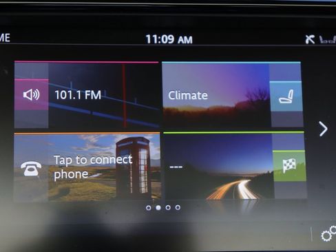 Used 2016 Jaguar XJ R-Sport image 24