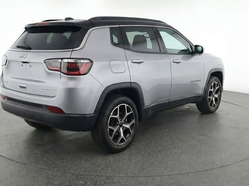 Used 2025 Jeep Compass Limited AWD/4WD image 9