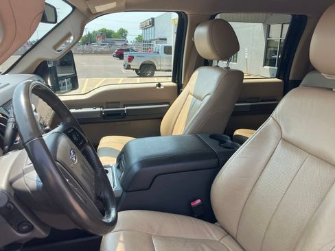 Used 2012 Ford F250 Lariat w/ Chrome Pkg AWD/4WD image 11