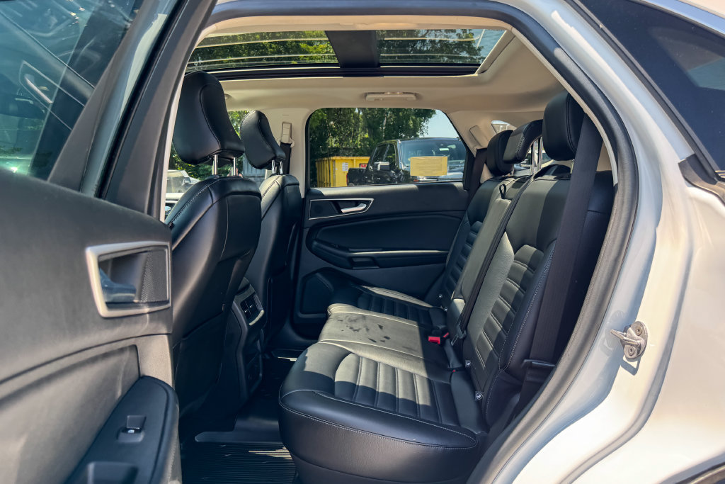 Certified 2023 Ford Edge SEL w/ Convenience Package AWD/4WD image 23