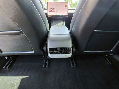 Used 2022 Tesla Model 3 RWD image 28